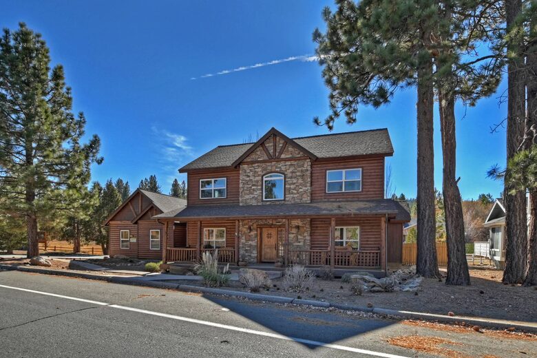 Longhorn Lodge | Spa, Close to Snow Summit, Pet Friendly - Big Bear Lake, California