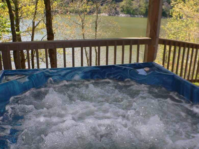 Lakefront Getaway on Fontana Lake Private with Dock Pontoon - Bryson City, North Carolina