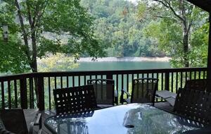 Lakefront Getaway on Fontana Lake Private with Dock Pontoon - Bryson City, North Carolina