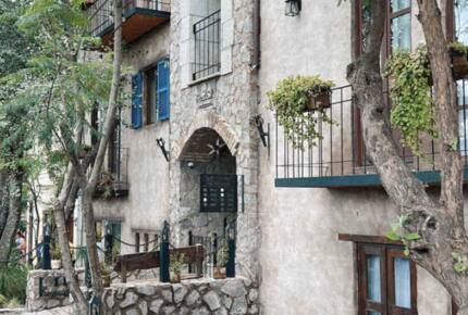 Trastevere: Charming Italian-Style Retreat in Val’Quirico - San Miguel Xoxtla, Mexico