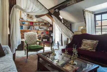 French Luxury in Ile Saint Louis - Paris, France