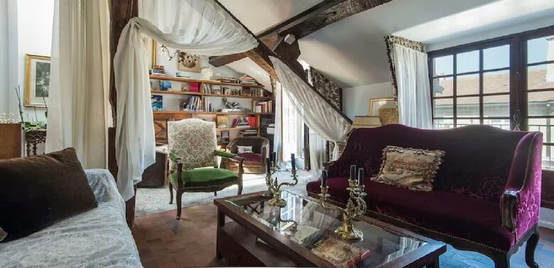 French Luxury in Ile Saint Louis - Paris, France