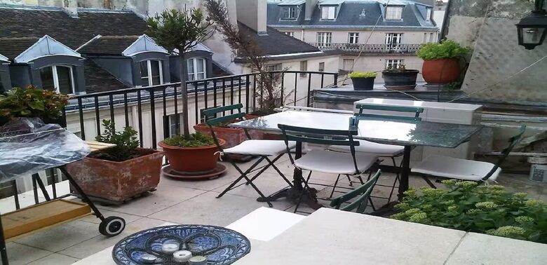 French Luxury in Ile Saint Louis - Paris, France
