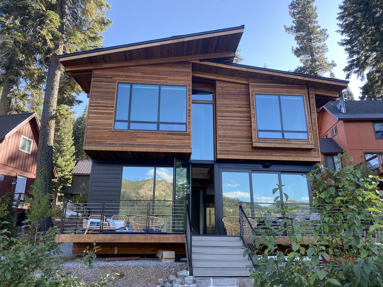 Tranquil Lakefront Retreat with Private Dock - Truckee, California