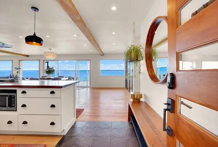 SaltWood | Zenith Waterfront Retreat - Kingston, Washington