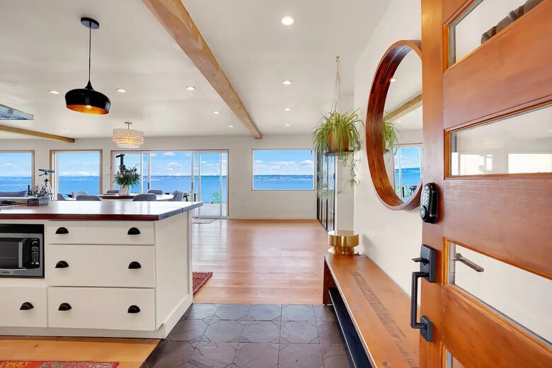 SaltWood | Zenith Waterfront Retreat - Kingston, Washington