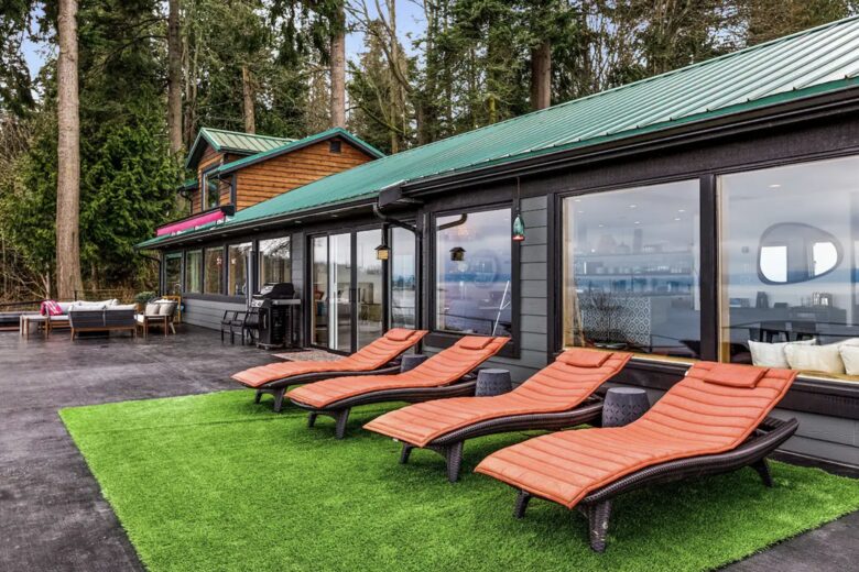 SaltWood | Zenith Waterfront Retreat - Kingston, Washington