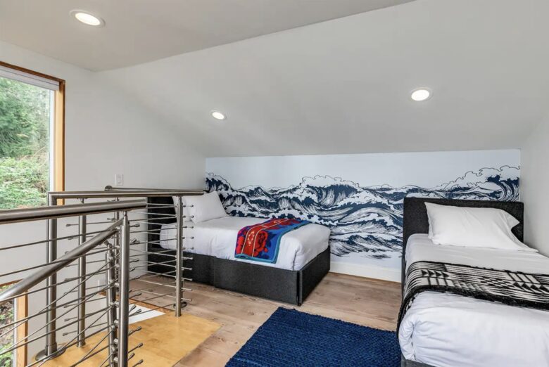 SaltWood | Zenith Waterfront Retreat - Kingston, Washington