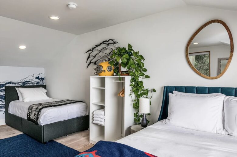 SaltWood | Zenith Waterfront Retreat - Kingston, Washington