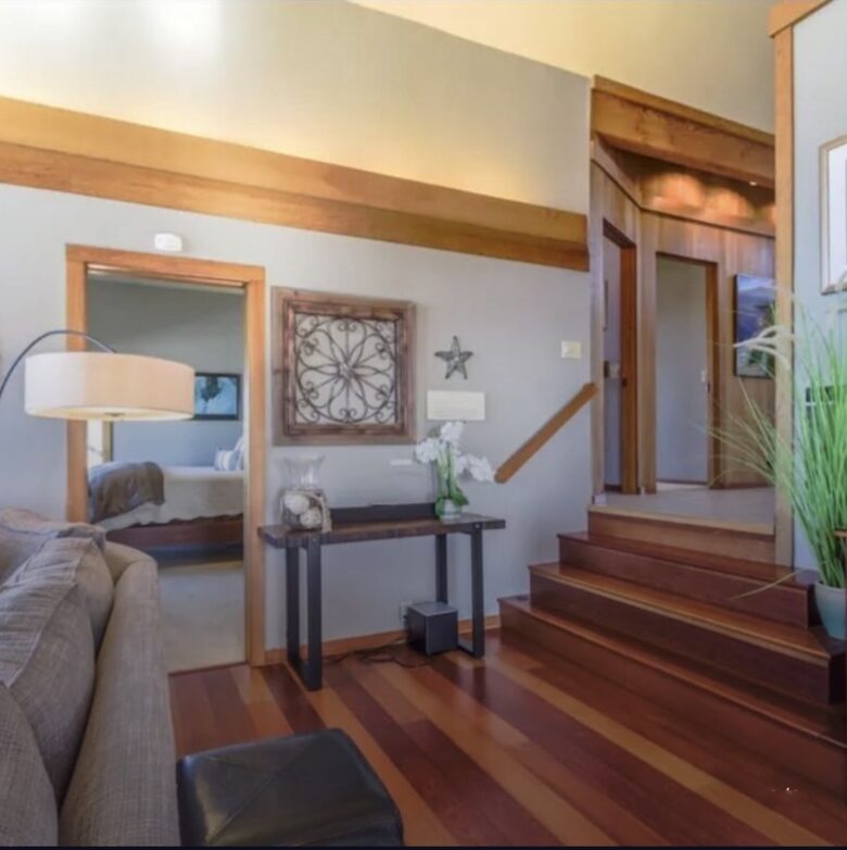 Oceanfront w/ sweeping views, decks, hot tub and dog friendly! Gualala/ Sea Ranch - Gualala, California