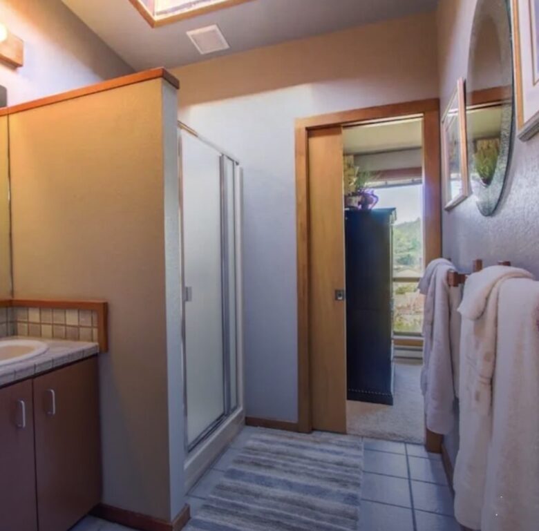 Oceanfront w/ sweeping views, decks, hot tub and dog friendly! Gualala/ Sea Ranch - Gualala, California