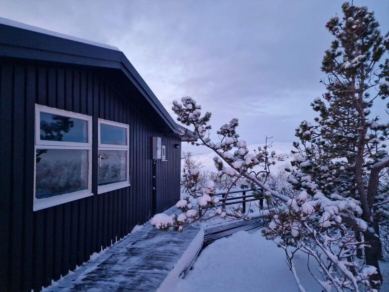 Iceland Golden Circle Lake View Cabin - Selfoss, Iceland