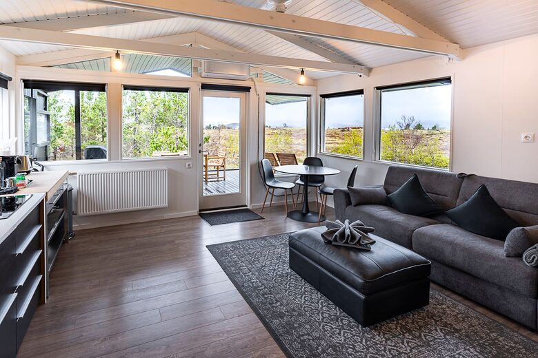 Iceland Golden Circle Lake View Cabin - Selfoss, Iceland