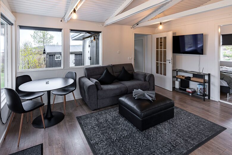 Iceland Golden Circle Lake View Cabin - Selfoss, Iceland