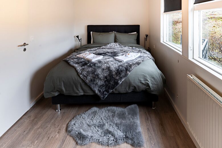 Iceland Golden Circle Lake View Cabin - Selfoss, Iceland