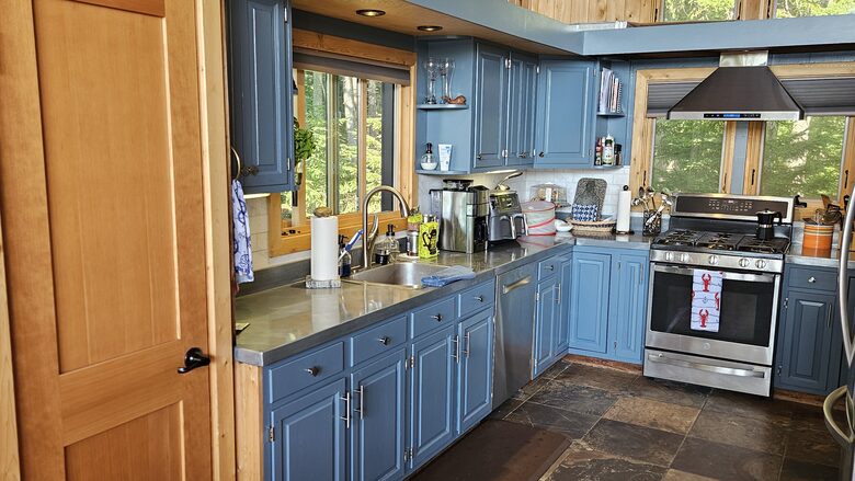 Kitchen Left
