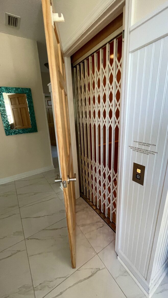 Tropical Beach House | Private & Luxurious with Beach View, Pool, Spa, and Steps to Sand! - Bradenton Beach, Florida