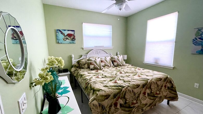 Tropical Beach House | Private & Luxurious with Beach View, Pool, Spa, and Steps to Sand! - Bradenton Beach, Florida