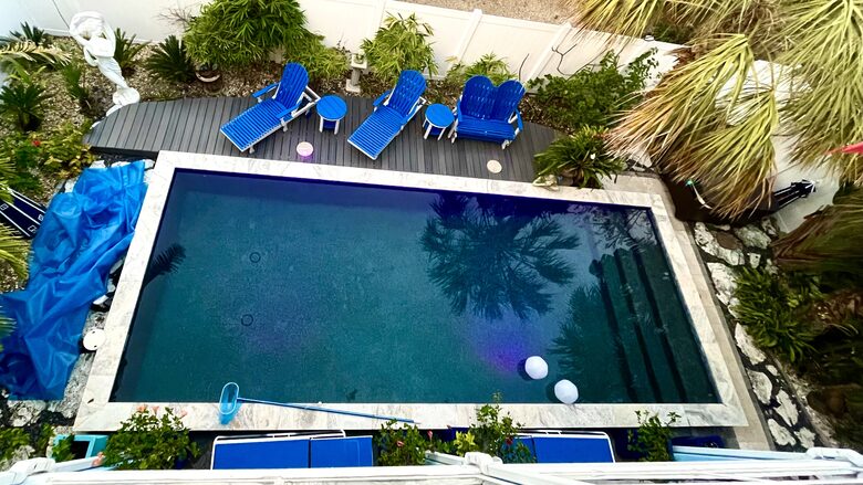 Tropical Beach House | Private & Luxurious with Beach View, Pool, Spa, and Steps to Sand! - Bradenton Beach, Florida