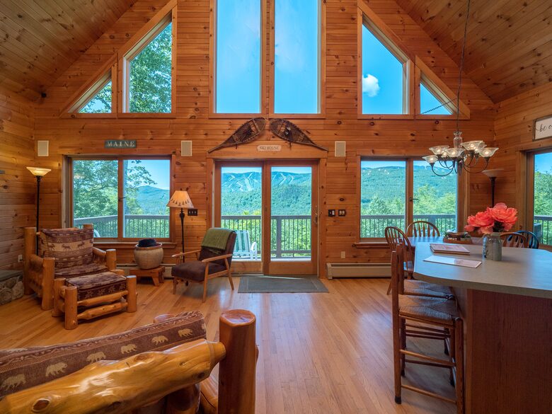 Sunday River Getaway | Minutes from the Mountain! - Newry, Maine