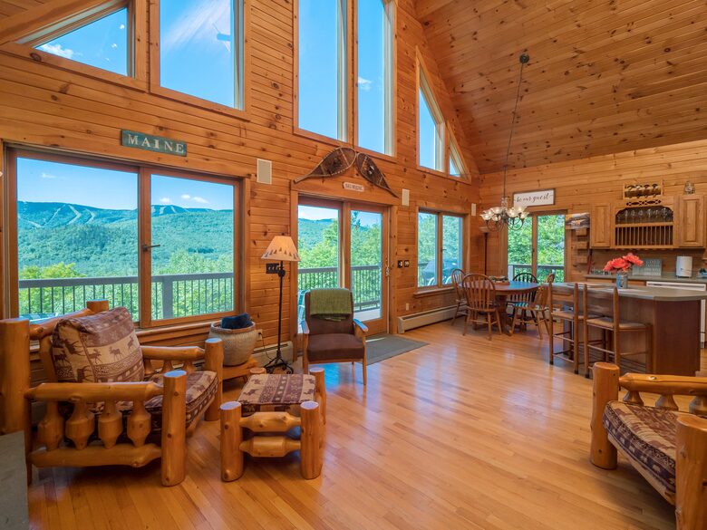 Sunday River Getaway | Minutes from the Mountain! - Newry, Maine