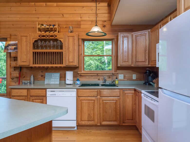 Sunday River Getaway | Minutes from the Mountain! - Newry, Maine
