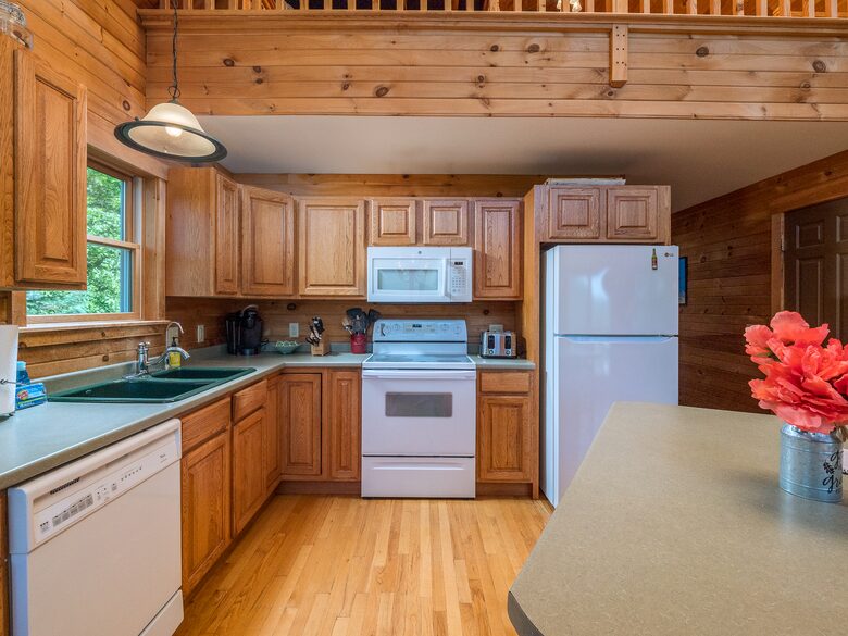 Sunday River Getaway | Minutes from the Mountain! - Newry, Maine