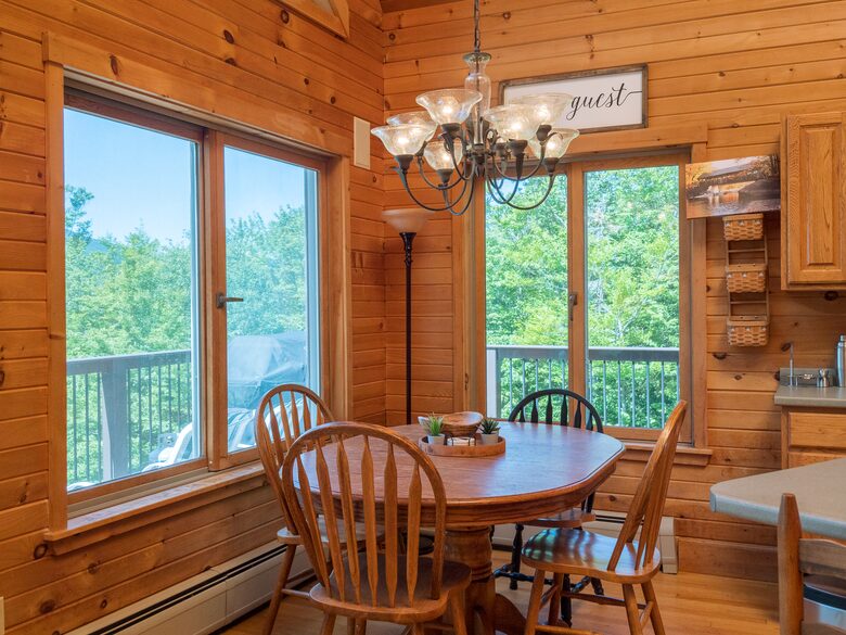 Sunday River Getaway | Minutes from the Mountain! - Newry, Maine