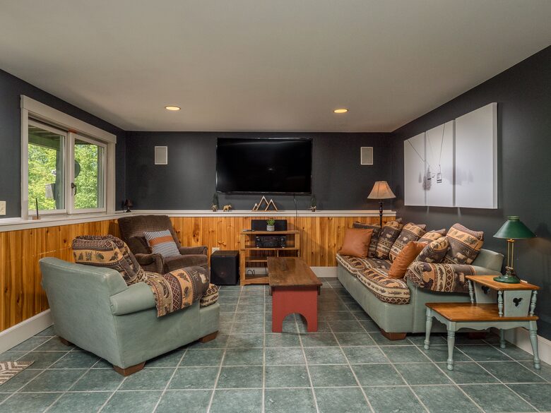 Sunday River Getaway | Minutes from the Mountain! - Newry, Maine