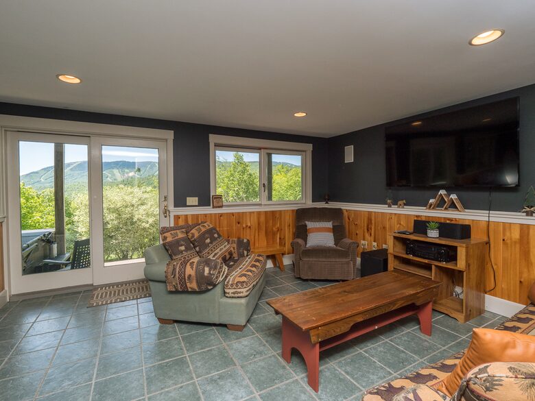 Sunday River Getaway | Minutes from the Mountain! - Newry, Maine