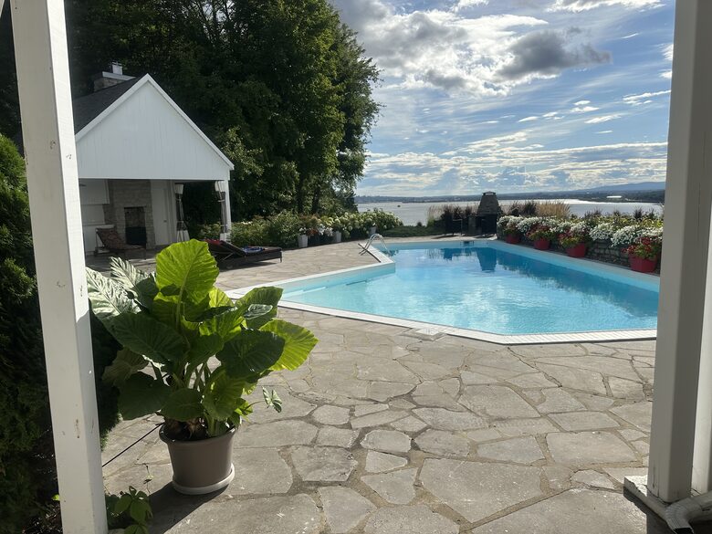 Ile d'Orléans Mansion (near Old Quebec City) - Ste-Pétronille, Canada