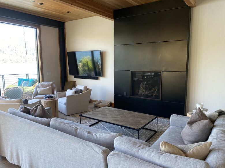 Tranquil Lakefront Retreat with Private Dock - Truckee, California