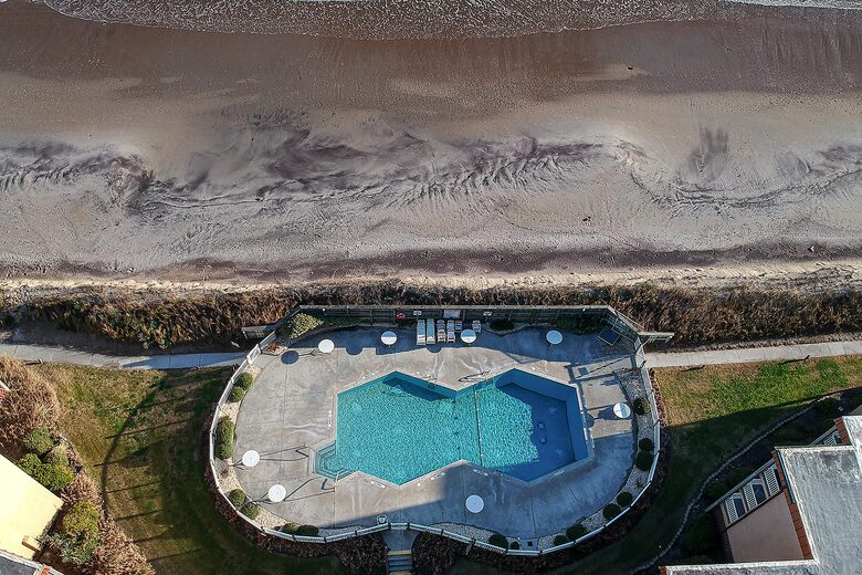 Charming Top-Floor Condo with Beach Views - North Topsail Beach, North Carolina