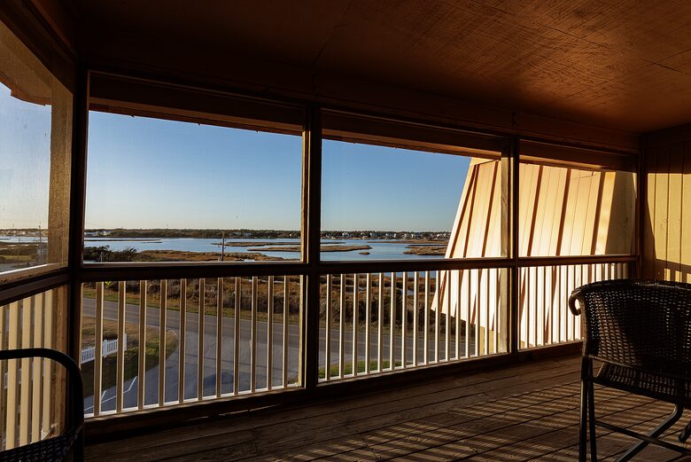 Charming Top-Floor Condo with Beach Views - North Topsail Beach, North Carolina
