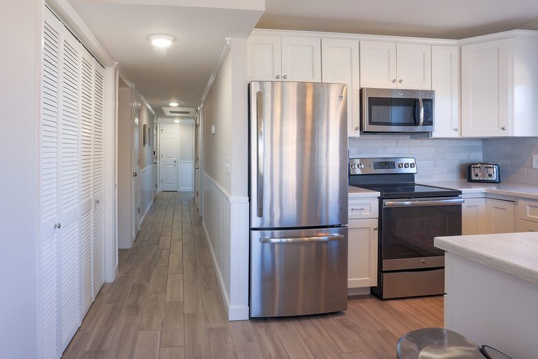 Charming Top-Floor Condo with Beach Views - North Topsail Beach, North Carolina