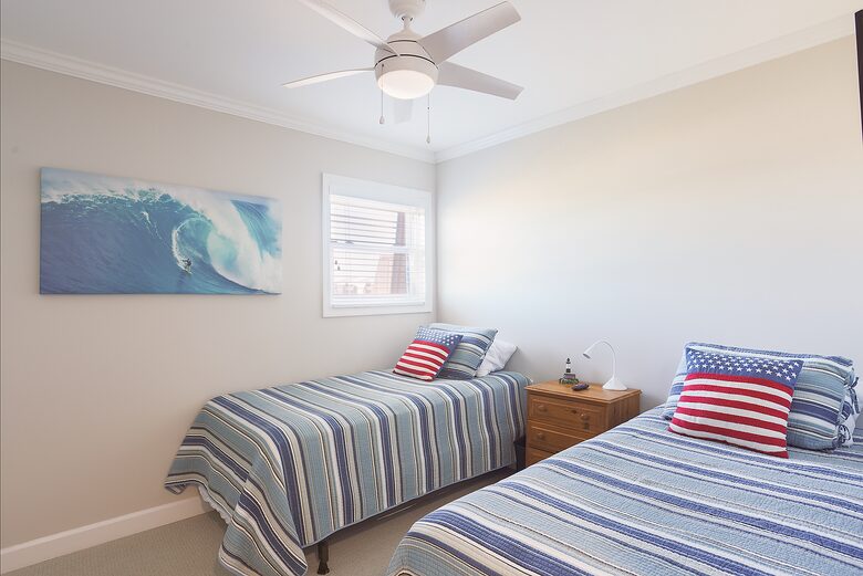 Charming Top-Floor Condo with Beach Views - North Topsail Beach, North Carolina