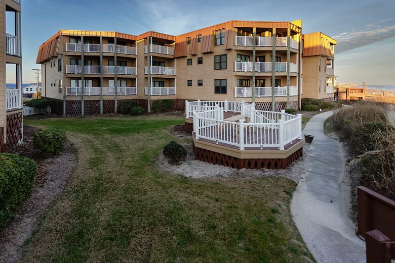 Charming Top-Floor Condo with Beach Views - North Topsail Beach, North Carolina