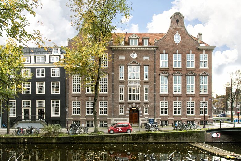 Stunning Canal House on a Quiet Canal in the Center of Town - Amsterdam, Netherlands