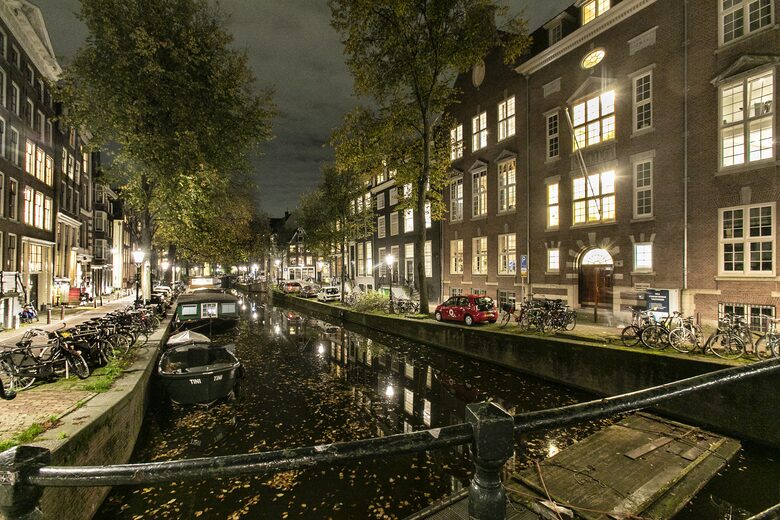 Stunning Canal House on a Quiet Canal in the Center of Town - Amsterdam, Netherlands