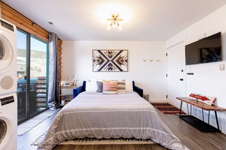 Ideallic Modern Mountain Hub - Dillon, Colorado