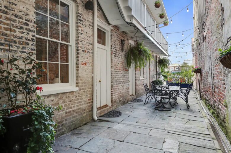 Luxury 2-Level Apartment near Prime Attractions - New Orleans, Louisiana