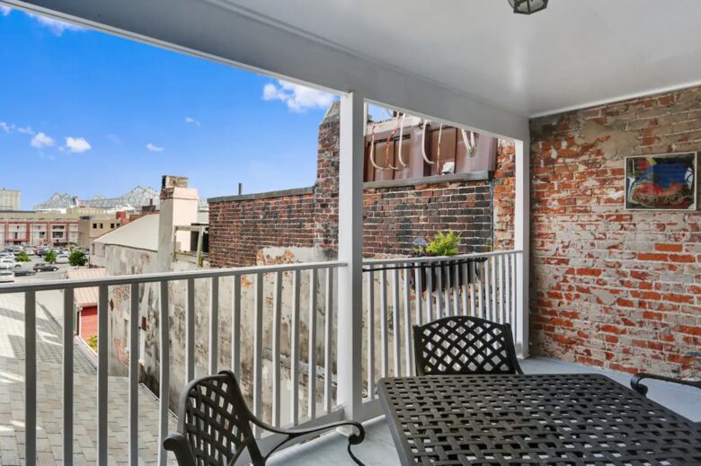 Luxury 2-Level Apartment near Prime Attractions - New Orleans, Louisiana