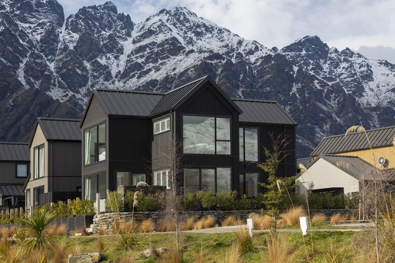 Golfers and Skiers retreat - Queenstown, New Zealand