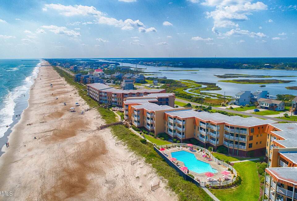 Charming Top-Floor Condo with Beach Views - North Topsail Beach, North Carolina