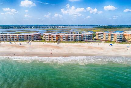 Charming Top-Floor Condo with Beach Views - North Topsail Beach, North Carolina