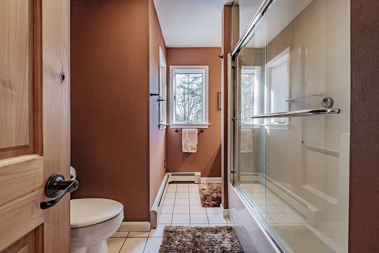 Main floor bath