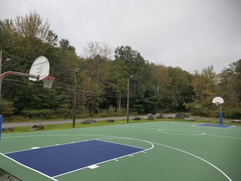 Modern Lakeside Retreat - Tobyhanna, Pennsylvania
