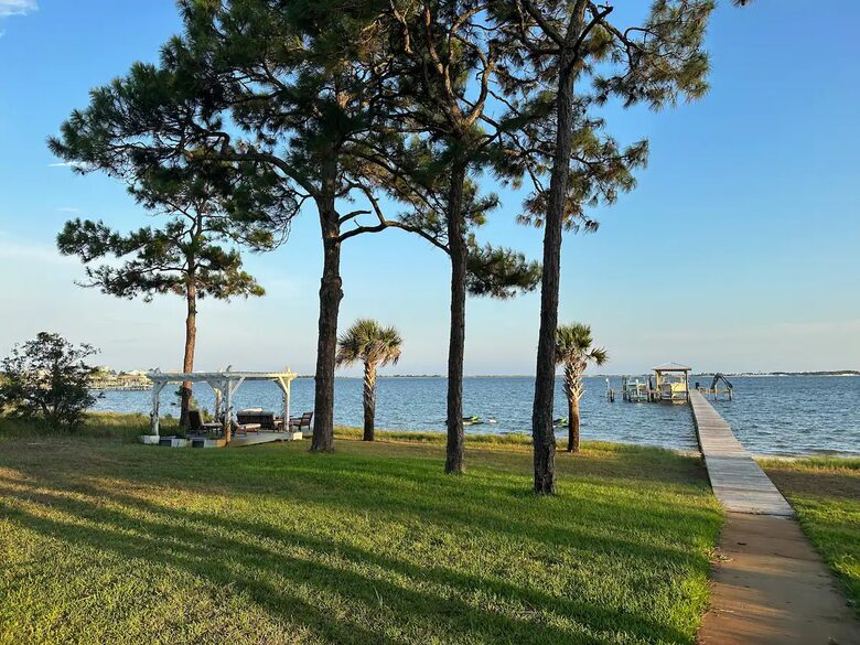 Waterfront Gulf Coast Haven with Private Dock - Mary Esther, Florida