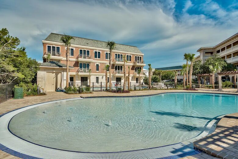 Stylish Beach Condo on 30A - Inlet Beach, Florida