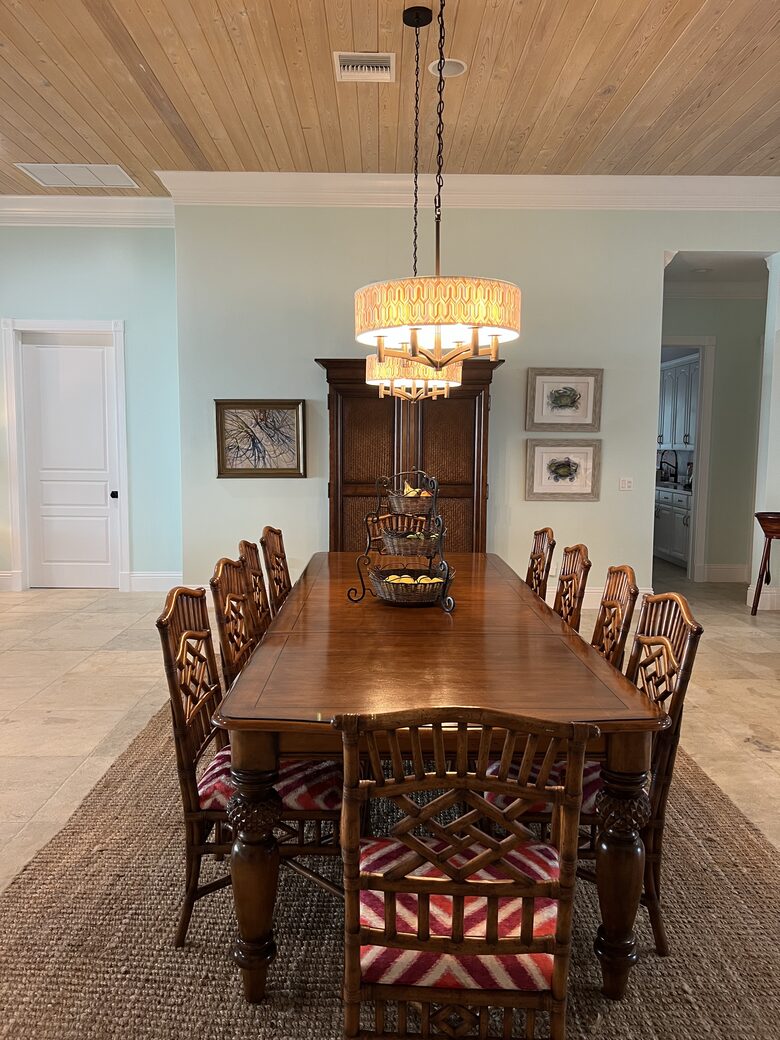 Spacious Waterfront Haven in Bahamas, Treasure Cay - Treasure cay, Bahamas